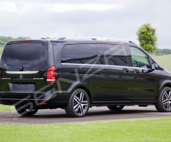 Senzati-V-Class-Jet-Class-Jet-Spec-with-Twin-Cream-Consoles-Leather-Uppers-Pic-18