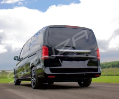 Senzati-V-Class-Jet-Class-Jet-Spec-with-Twin-Cream-Consoles-Leather-Uppers-Pic-19