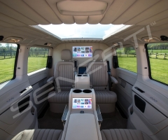Senzati-V-Class-Jet-Class-Jet-Spec-with-Twin-Cream-Consoles-Leather-Uppers-Pic-2